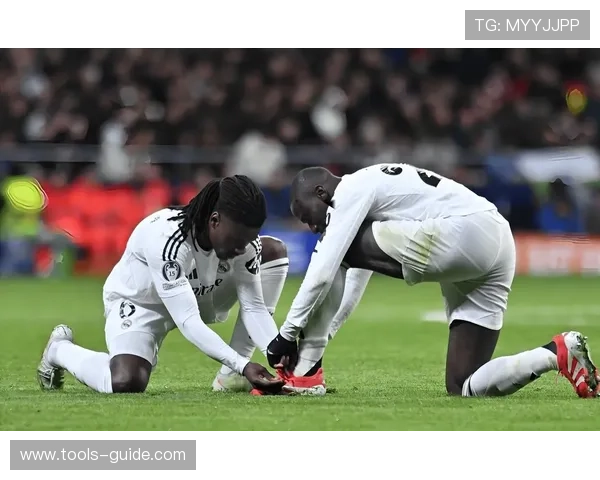 卡马文加展现卓越防守站位,皇马在近期比赛中保持竞争力增强 卡马文加展现卓越防守站位,皇马在近期比赛中保持竞争力增强