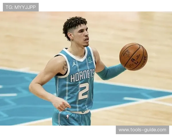 厄德高与厄齐尔传球创造力及战术适配性对比分析